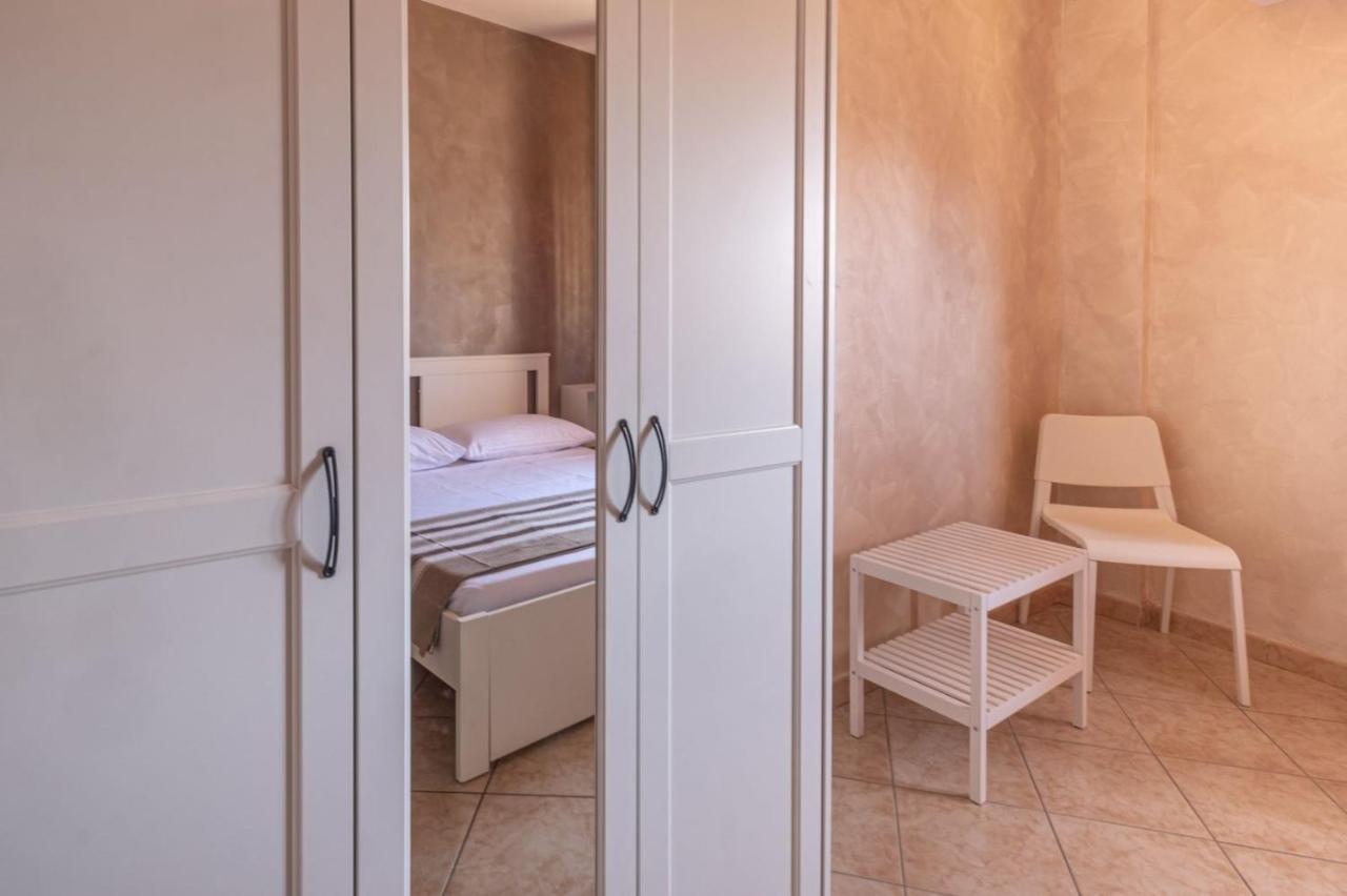 Alloggio Alfa - Central Apartment Civitavecchia Bagian luar foto