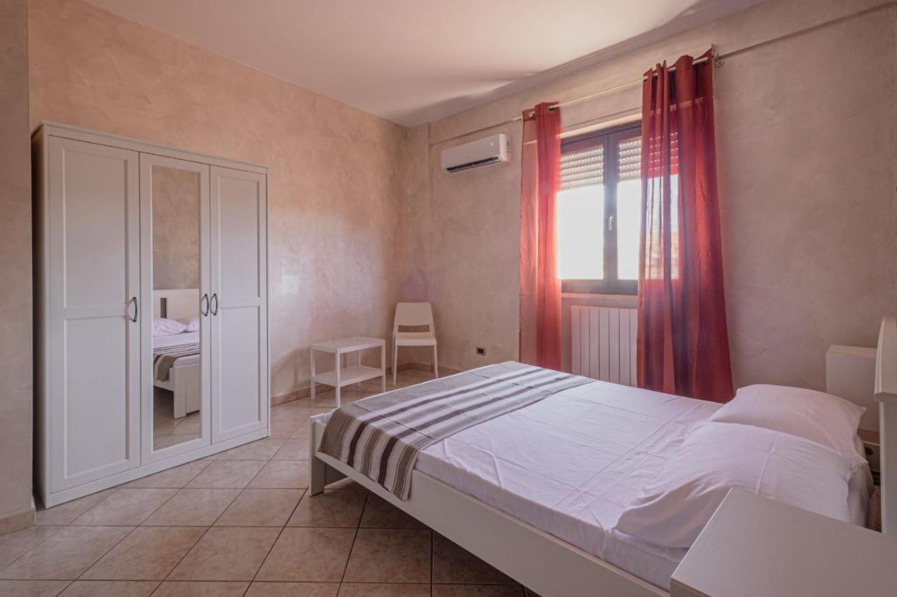 Alloggio Alfa - Central Apartment Civitavecchia Bagian luar foto