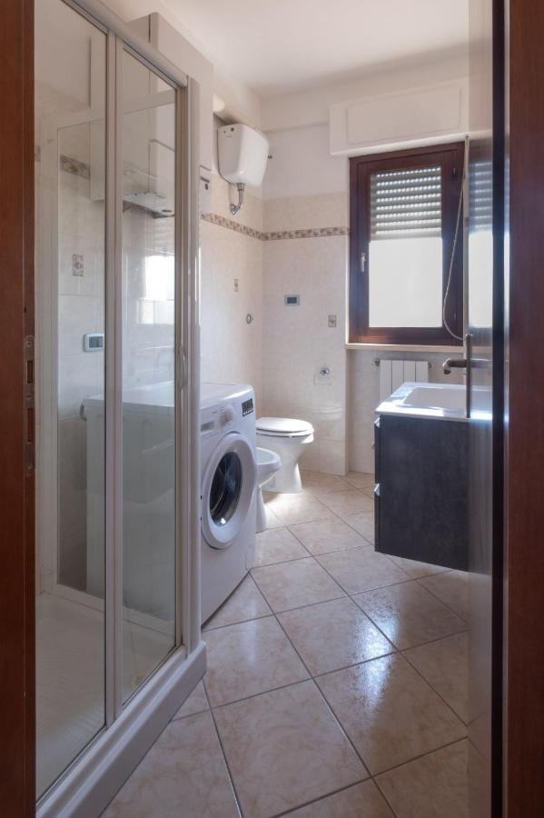 Alloggio Alfa - Central Apartment Civitavecchia Bagian luar foto